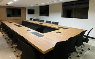 Mesa de Reuniões Conferência